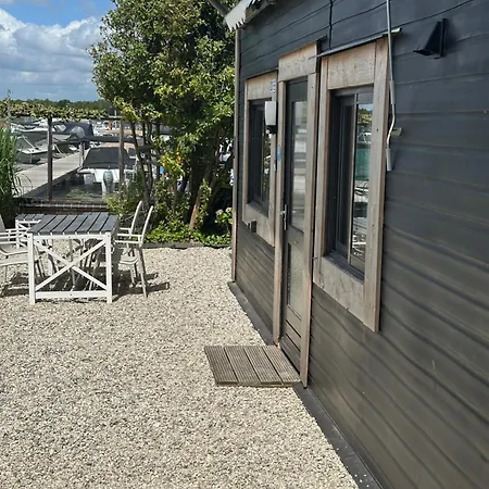 보트호텔 Woonboot De Karekiet *