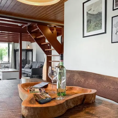 Woonboot De Karekiet *