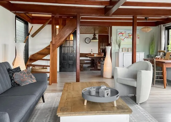 Woonboot De Karekiet * Loosdrecht