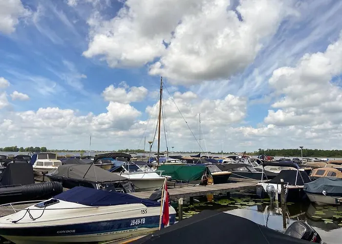 Hotel na wodzie Woonboot De Karekiet *